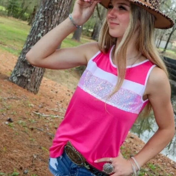 Shimmer Sequin Tank Top - Picture 2 of 6